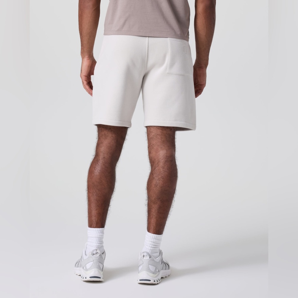 Vuori Men's Seaside Short 8" - Picture 3 of 12